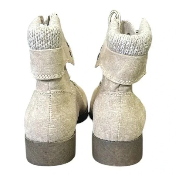 St. John’s Bay Yukka Memory Foam Stacked Heel Lace Up Boots Size 8 NWT - Picture 8 of 13